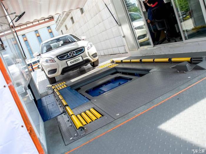 北汽新能源换电出租车