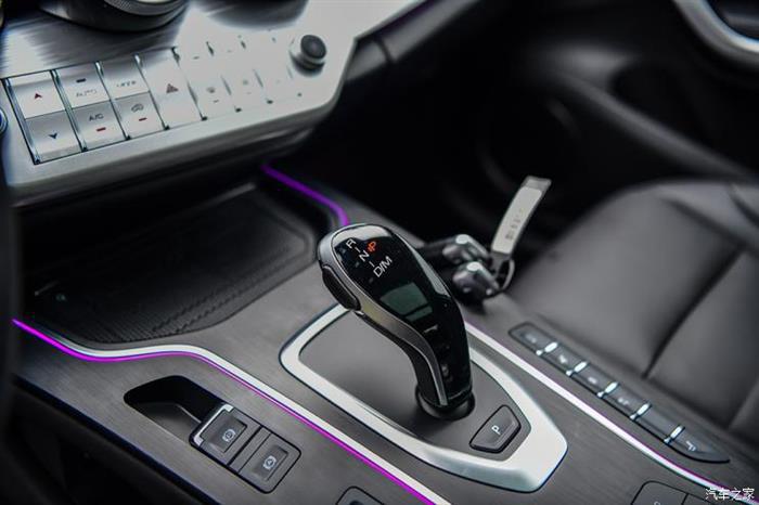 新车，WEY VV7 GT亮相