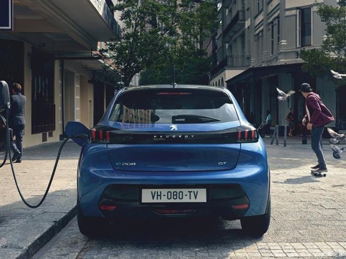 标致；e208；电动汽车