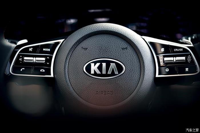 新车，起亚全新傲跑内饰,起亚全新傲跑上市