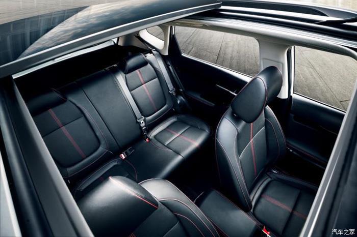 新车，起亚全新傲跑内饰,起亚全新傲跑上市