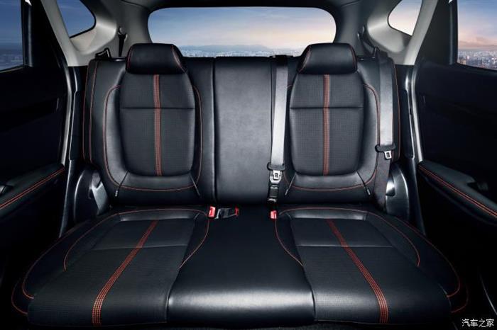 新车，起亚全新傲跑内饰,起亚全新傲跑上市