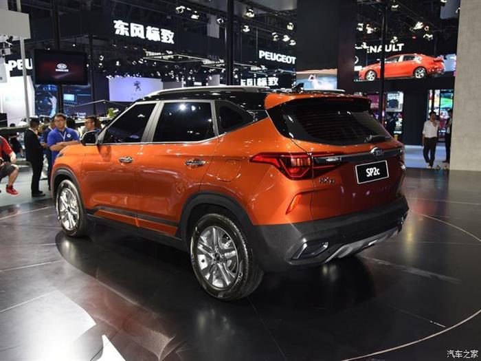 新车，起亚全新傲跑内饰,起亚全新傲跑上市