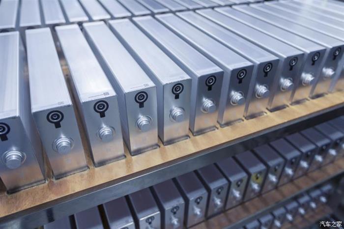 销量，比亚迪，电池，比亚迪秦EV,比亚迪车市关键期