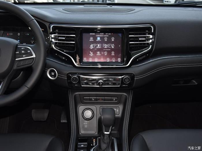 新车，广汽菲克Jeep, Jeep指挥官PHEV