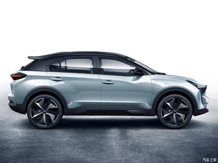 新车，哪吒U官图