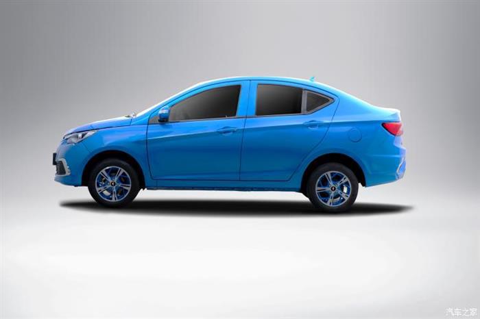 星歌,野马首款电动轿车官图