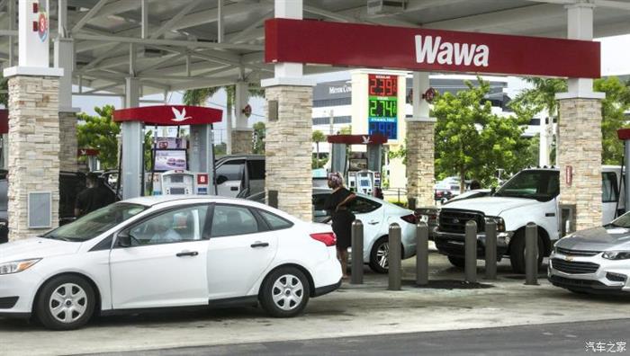 特斯拉，特斯拉,超级充电站，起火