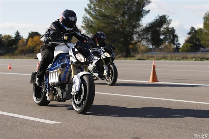 宝马电动摩托,宝马GS1200，