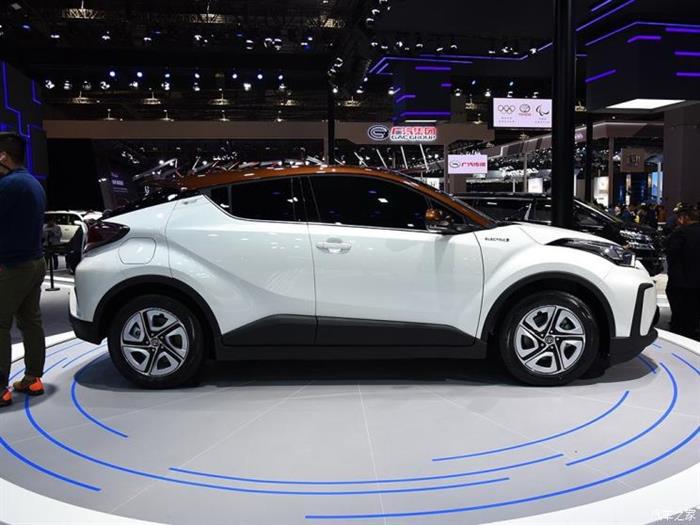 新车，奕泽IZOA EV