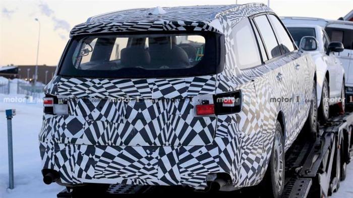 SUV，Aurus Komendant