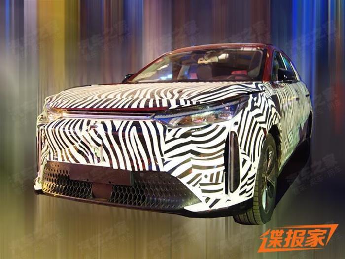 新车，一汽奔腾C105