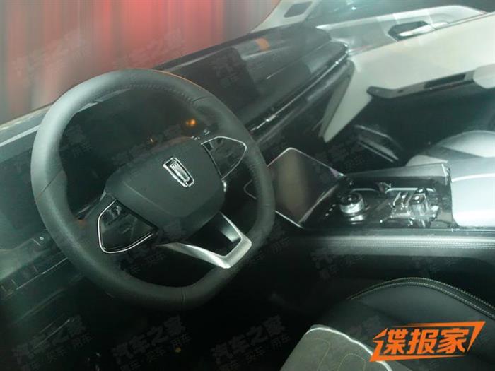 新车，一汽奔腾C105