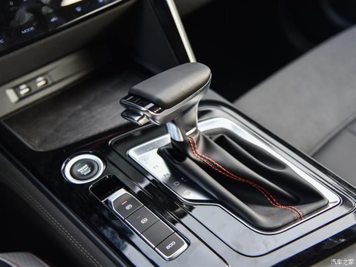 新车，新宝骏RC-6华为