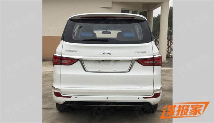 刺猬汽车小猬EV400