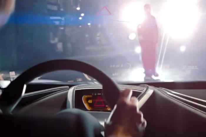 把前挡风都变成HUD，是一种怎样的体验？