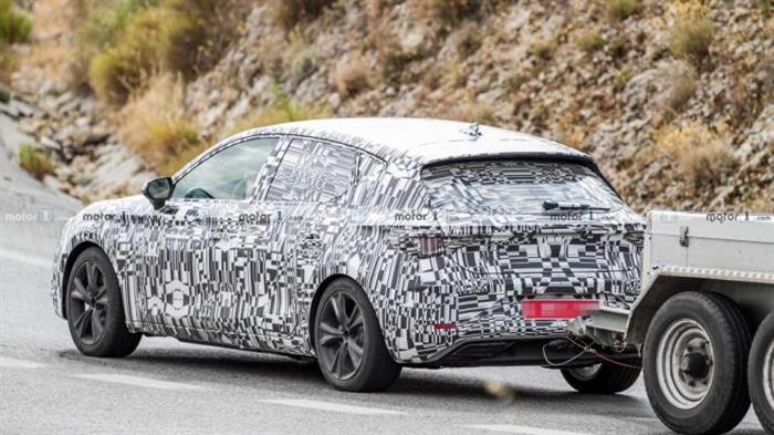 新车，西雅特Cupra Leon, 西雅特Cupra混合动力， 西雅特Cupra新车