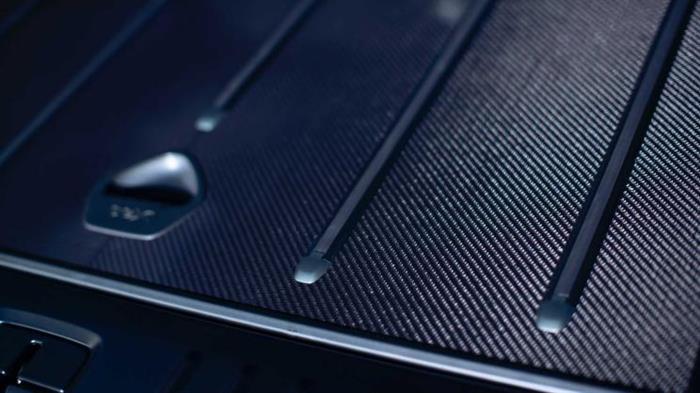 阿斯顿&middot;马丁DBX,新车