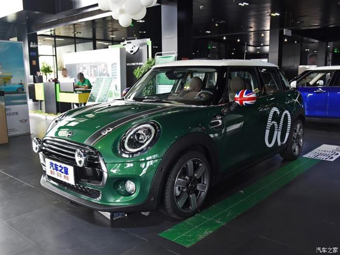 MINI MINI 2019款 1.5T COOPER 60周年纪念版 五门版