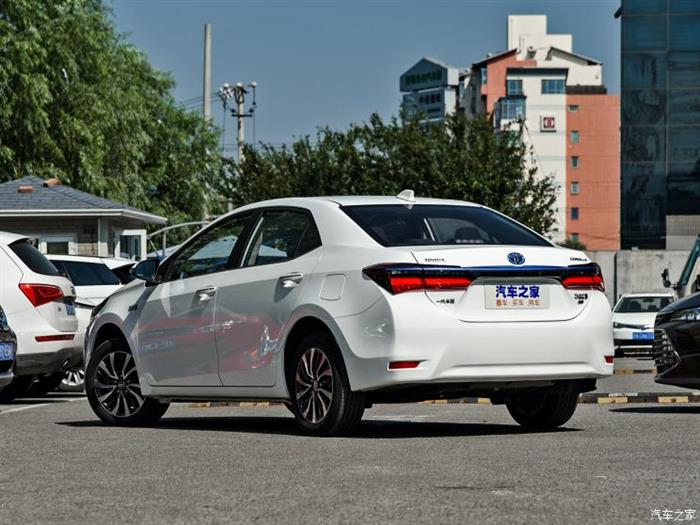 一汽丰田 卡罗拉双擎E+ 2019款 1.8L 先锋版
