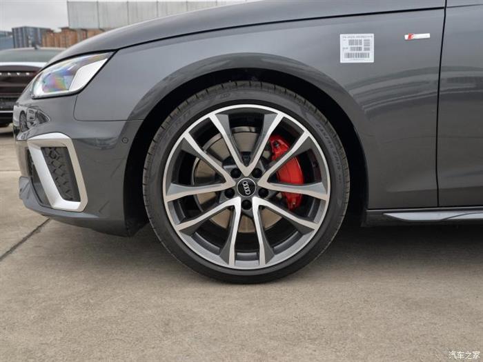 奥迪A4，一汽-大众奥迪A4L上市,一汽-大众奥迪A4L配置，一汽-大众奥迪A4L价格