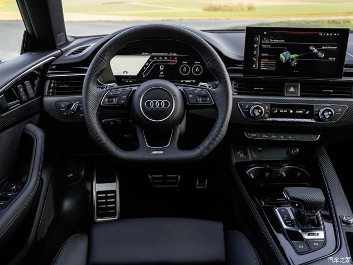 新车，奥迪
