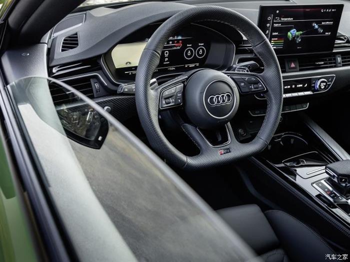 新车，奥迪