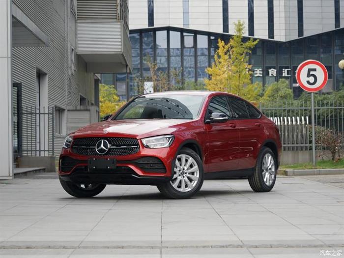 奔驰(进口) 奔驰GLC(进口) 2020款 GLC 260 4MATIC 轿跑SUV