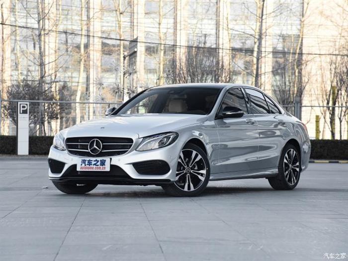 北京奔驰 奔驰C级 2018款 C 200 运动版 4MATIC