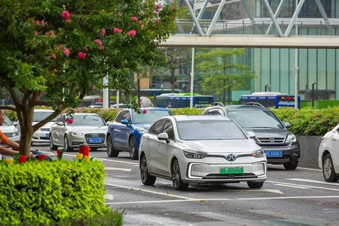 在佛山购买、更换新能源汽车，或最高补助2万元！