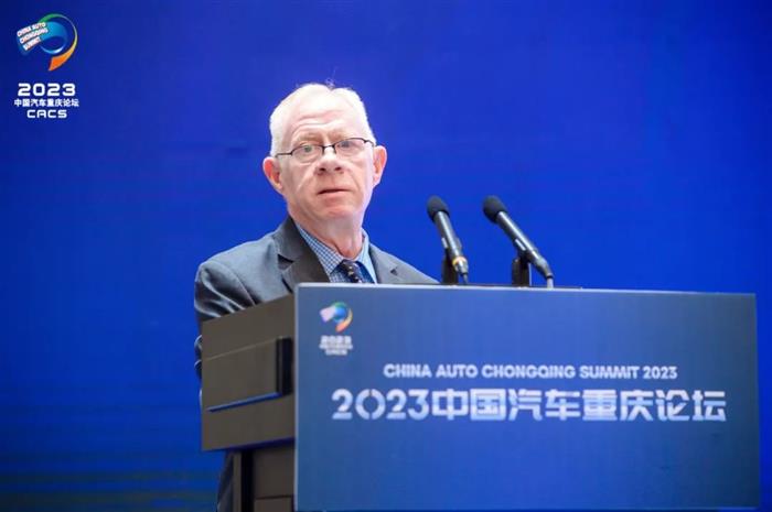中国汽车出海：不仅要“走出去”，更要“走上去”