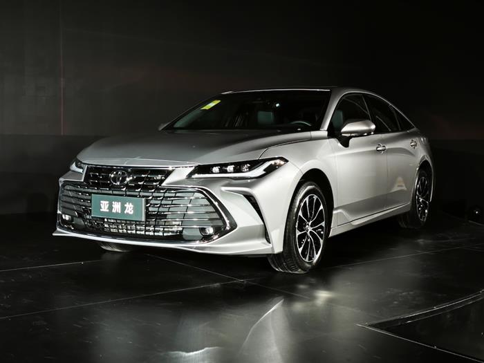 2.0L+CVT黄金动力 一汽丰田新款亚洲龙臻选版上市 指导价20.98万