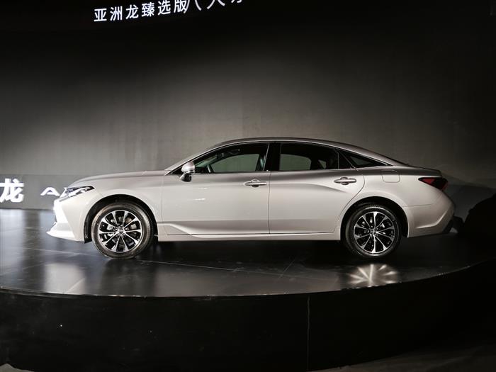 2.0L+CVT黄金动力 一汽丰田新款亚洲龙臻选版上市 指导价20.98万