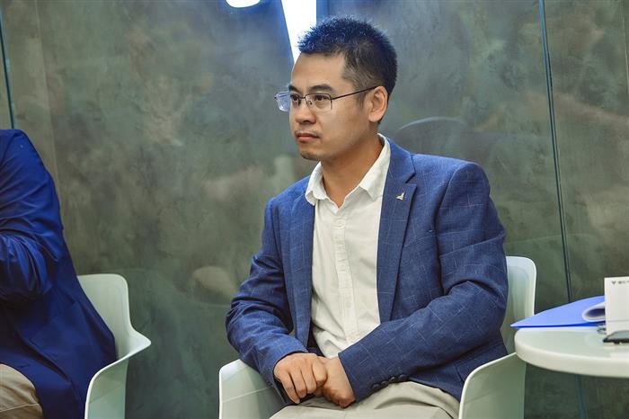 哪吒汽车江峰：不能简单靠价格，我们要用实力说话