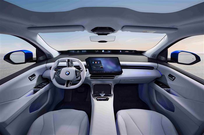 04.新世代 BMW iX3 长轴距版前舱设计以驾驶者为中心.jpg