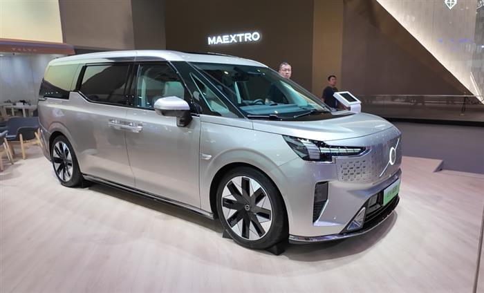 沃尔沃多款新车上市 EM90 2027款限时59.8万元