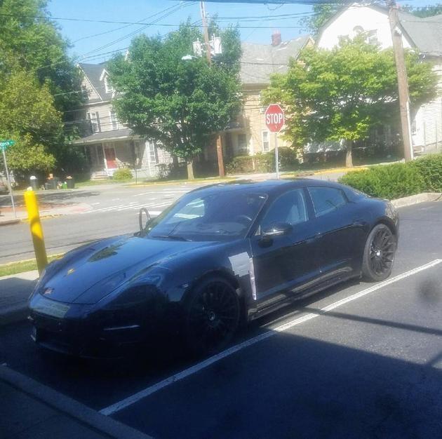 保时捷Taycan上市,保时捷上市