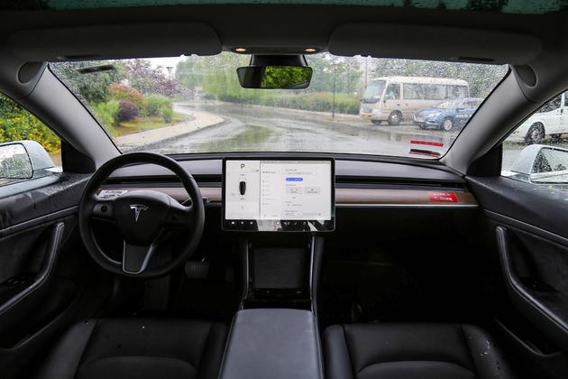 特斯拉Model 3免费充电