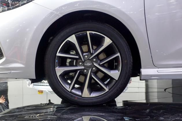 奇瑞艾瑞泽GX上市