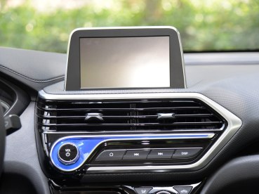 长安全新悦翔上市