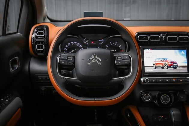 雪铁龙云逸,雪铁龙云逸7款车型，雪铁龙云逸详细配置，雪铁龙云逸预售价