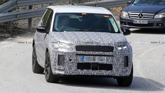 发现神行，路虎发现神行测试谍照,路虎发现神行混动车型  ​