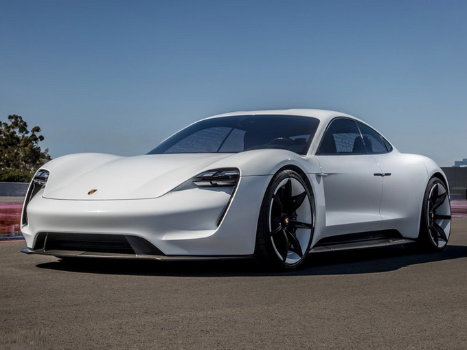 保時(shí)捷首款電動(dòng)車下線