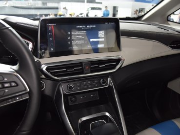 上汽大通G50上市,上汽大通G50首发款价格，广州车展