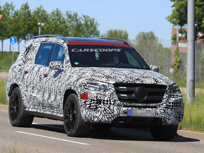 新车，奔驰新车