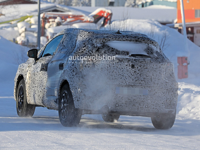 雷诺全新卡缤小型SUV明年上市