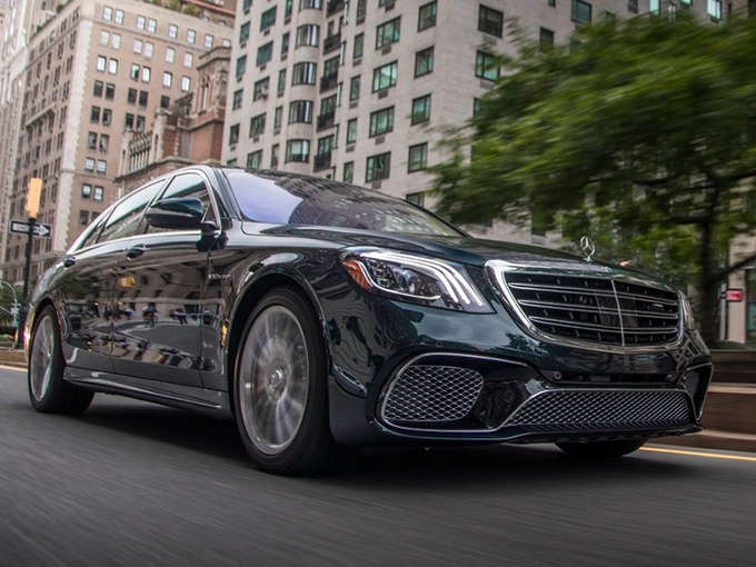 奔驰新S级性能版