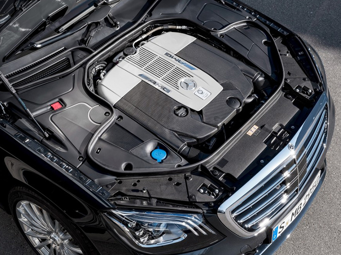 奔驰新S级性能版