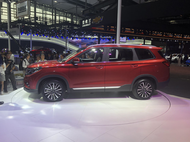 华晨雷诺观境上市