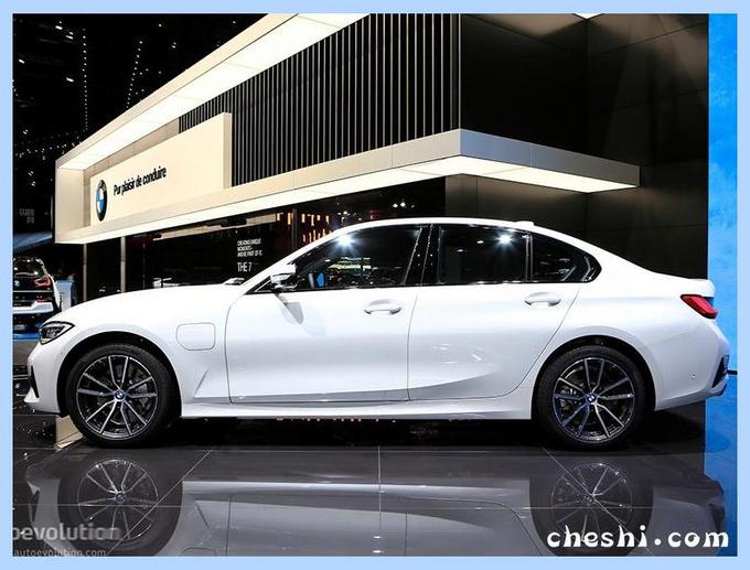 宝马全新3系插混版